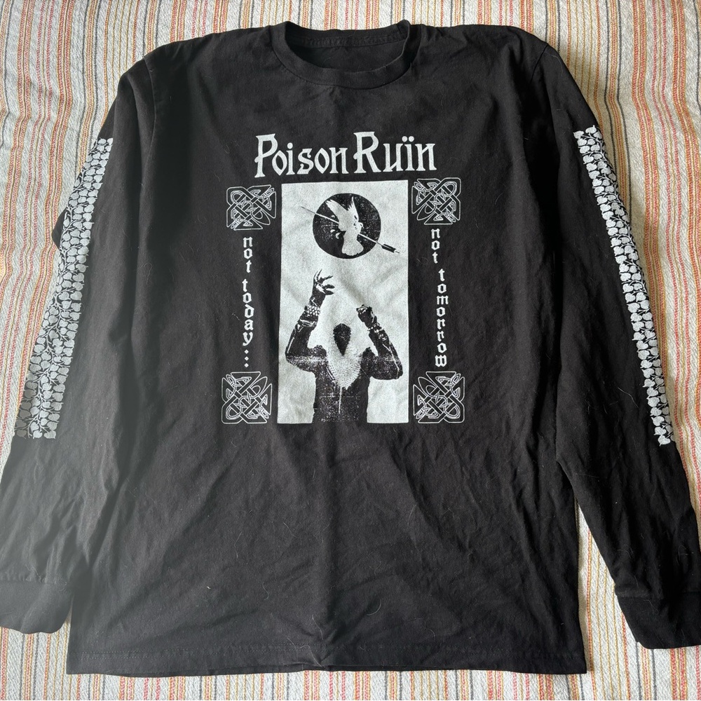 Medium Poison Ruïn Long Sleeve Shirt